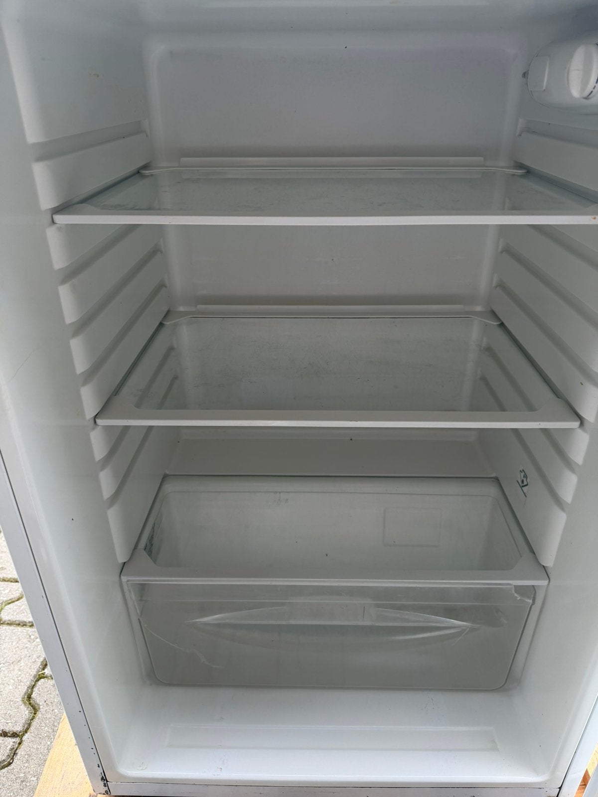 Tafelmodel koelkast met legborden, Ophalen, Minder dan 85 cm, Minder dan 75 liter, 45 tot 60 cm
