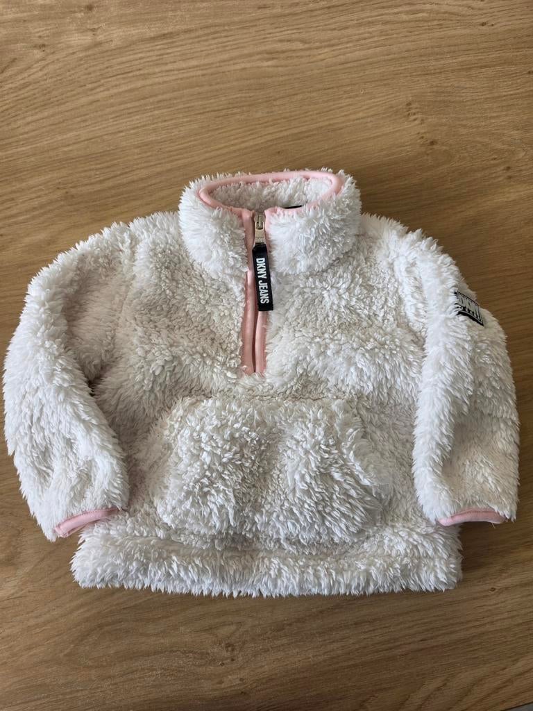 DKNY trui, Ophalen, Zo goed als nieuw