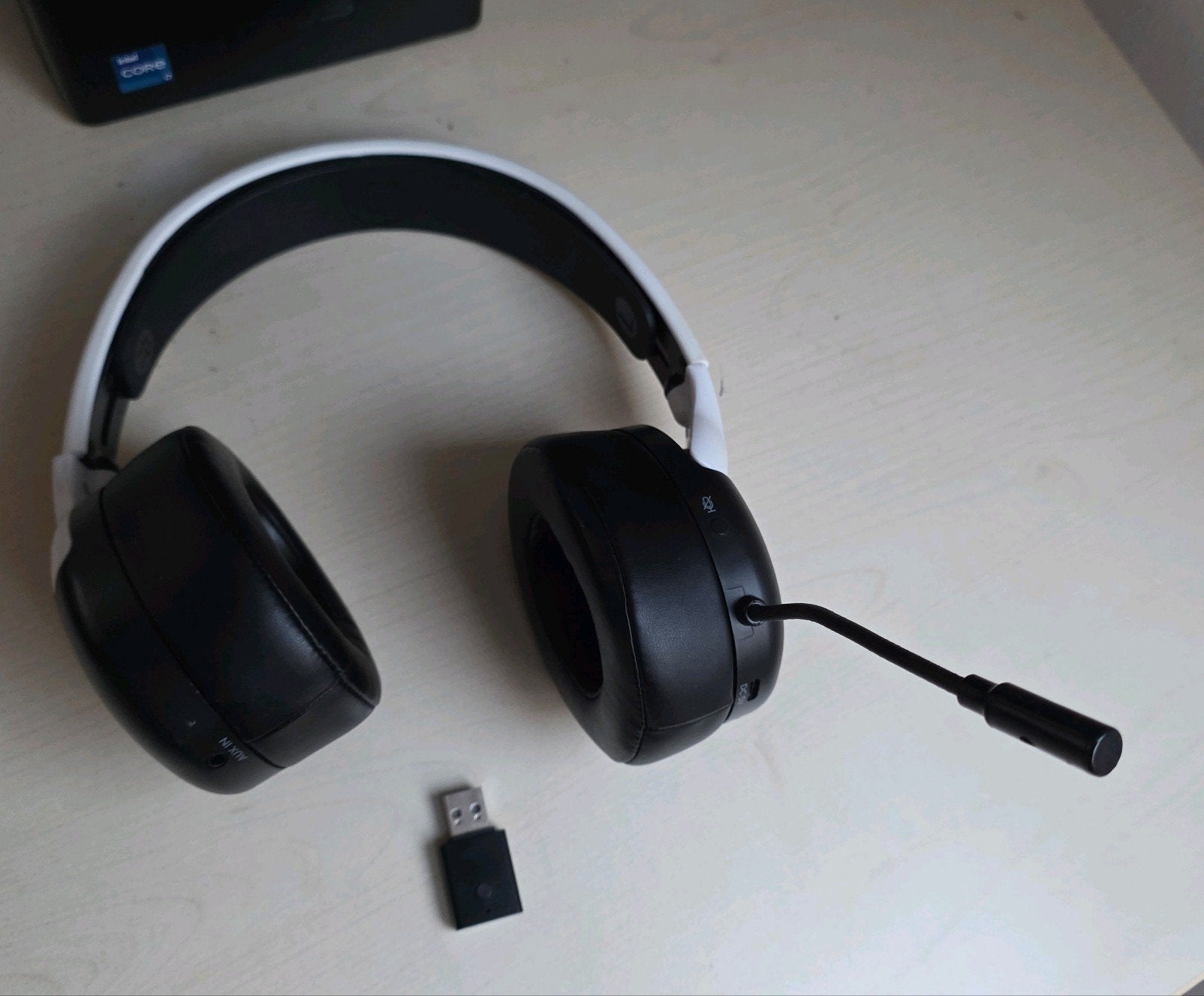 Draadloze hoofdtelefoon met microfoon voor PS5/PC/Laptop, Gaming, Zo goed als nieuw, Draadloos, Wit
