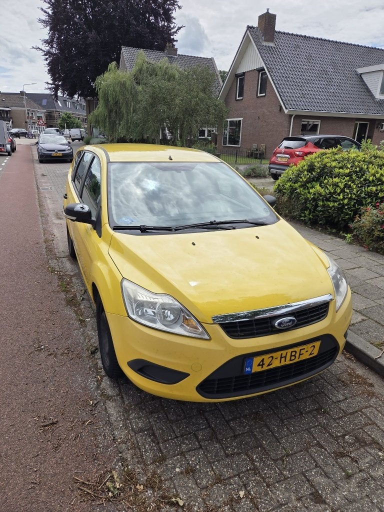 Ford Focus 1.6 16V 100PK 2008 Geel –, 1596 cc, 635 kg, 100 pk, Handgeschakeld