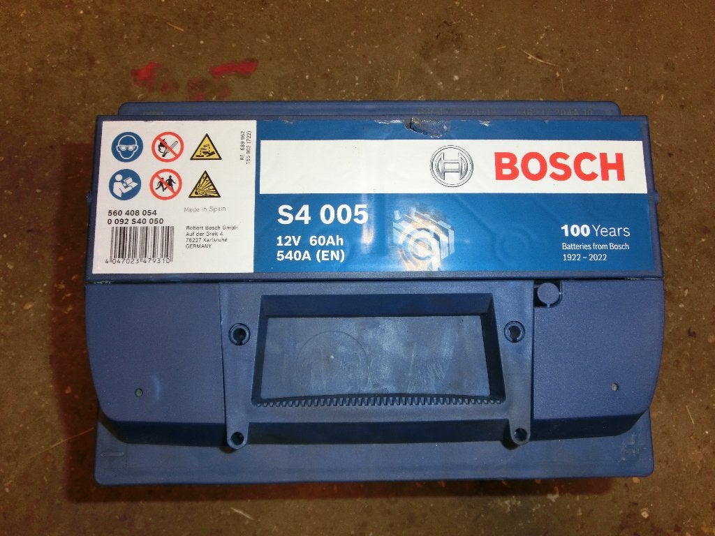 Accu Bosch S4 005 60Ah, 2 jaar oud, Z.G.A.N., Ophalen, Gebruikt, Mini