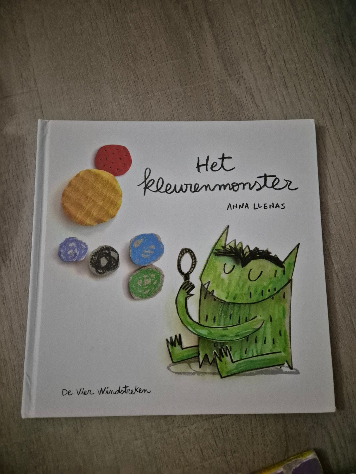 Het kleurenmonster - Prentenboek, Ophalen of Verzenden, Gelezen, Anna Llenas, Prentenboek