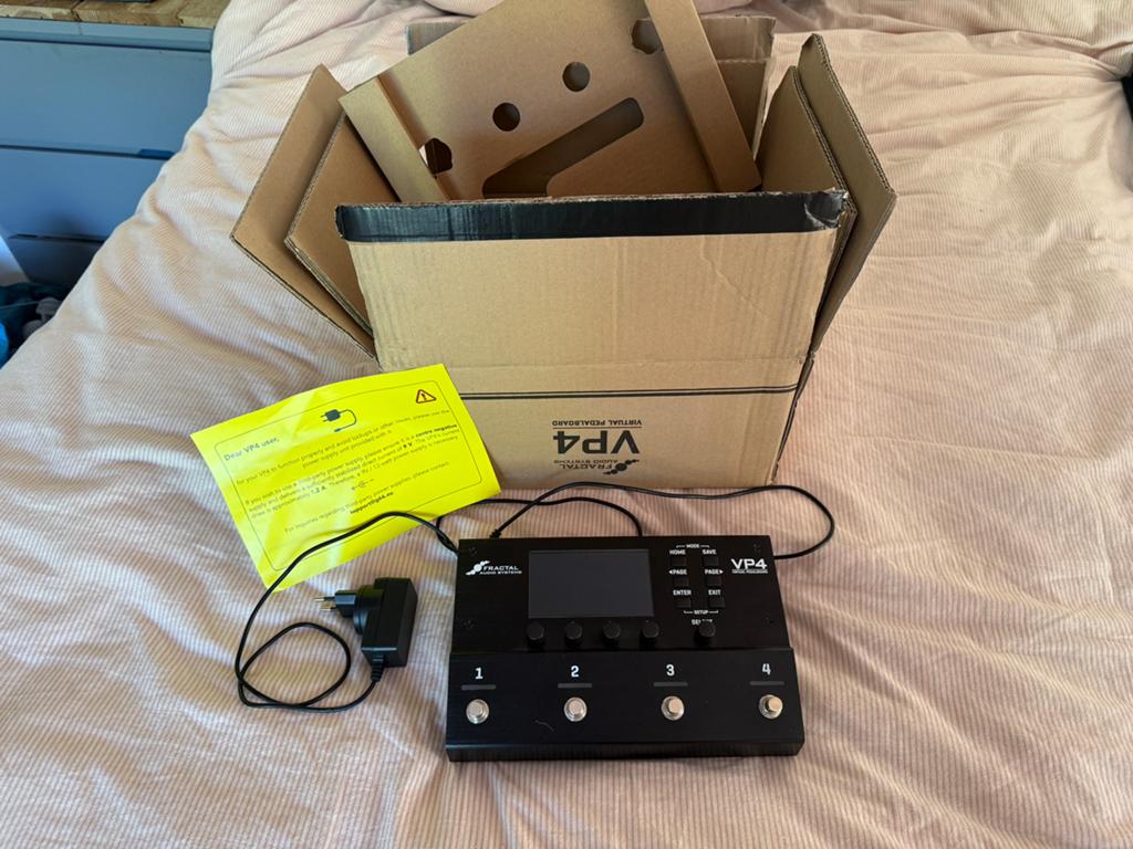 Fractal Audio VP4 in absolute nieuwstaat met doos, Ophalen, Zo goed als nieuw