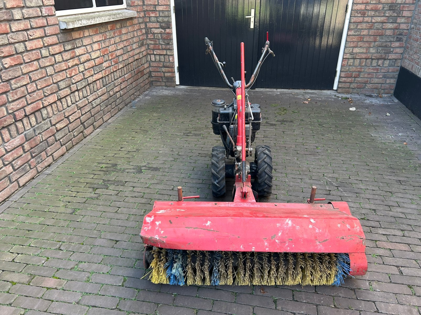 Benassi veegmachine, Ophalen, Gebruikt