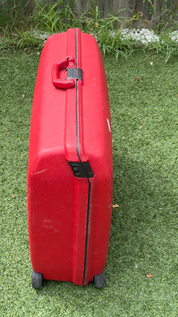 Foto 4 van Set van 2 koffers - Samsonite rode  koffer + zwarte trolley