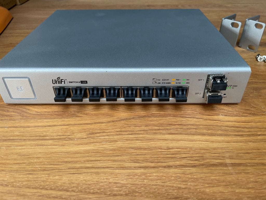 Ubiquiti UniFi US-8-150W Gigabit PoE Switch, Computers en Software, Ophalen of Verzenden, Zo goed als nieuw