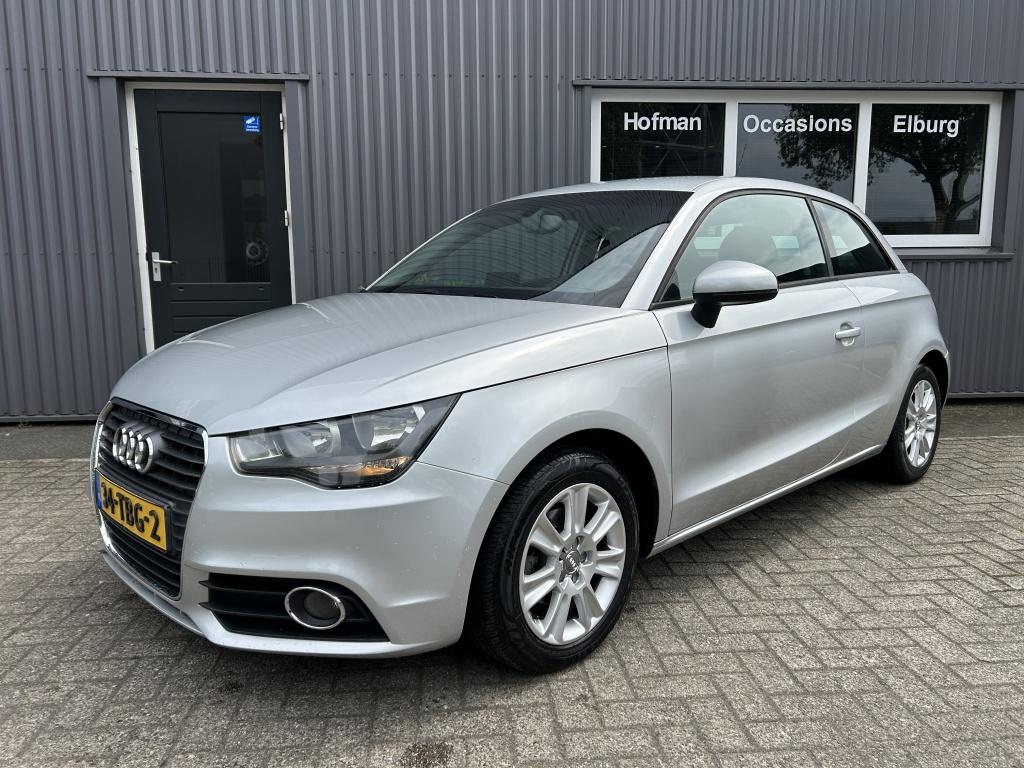 Audi A1 1.2 TFSI Connect Airco Cruise NAVI Nieuwe APK!, Euro 5, 4 cilinders, 4 stoelen, 49 €/maand