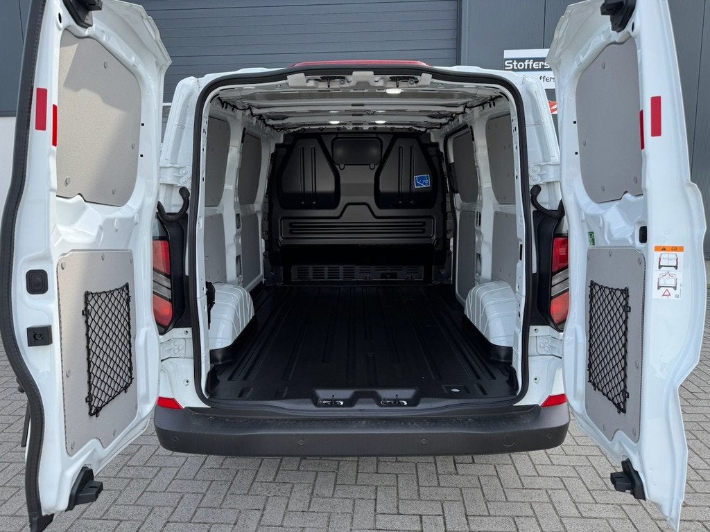 Ford Transit Custom 300 2.0 TDCI L1H1 Trend 136pk | CarPlay, Voorwielaandrijving, Zwart, 4 cilinders, Wit