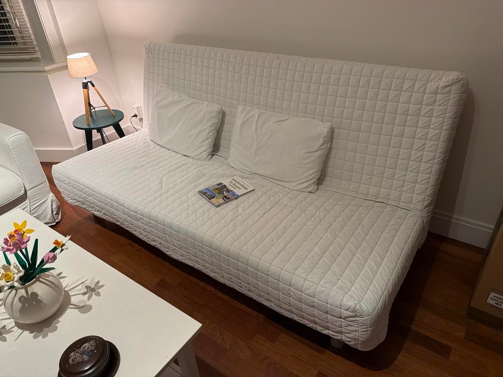 IKEA Beddinge 3-zits slaapbank met bijpassende kussens, Ophalen, Wit, 140 cm, Zo goed als nieuw