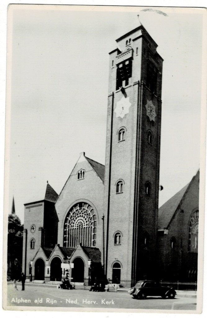 Alphen aan de Rijn 1953. De Ned. Herv. Kerk (auto)., Verzamelen, Ansichtkaarten | Nederland, Ophalen of Verzenden, 1940 tot 1960