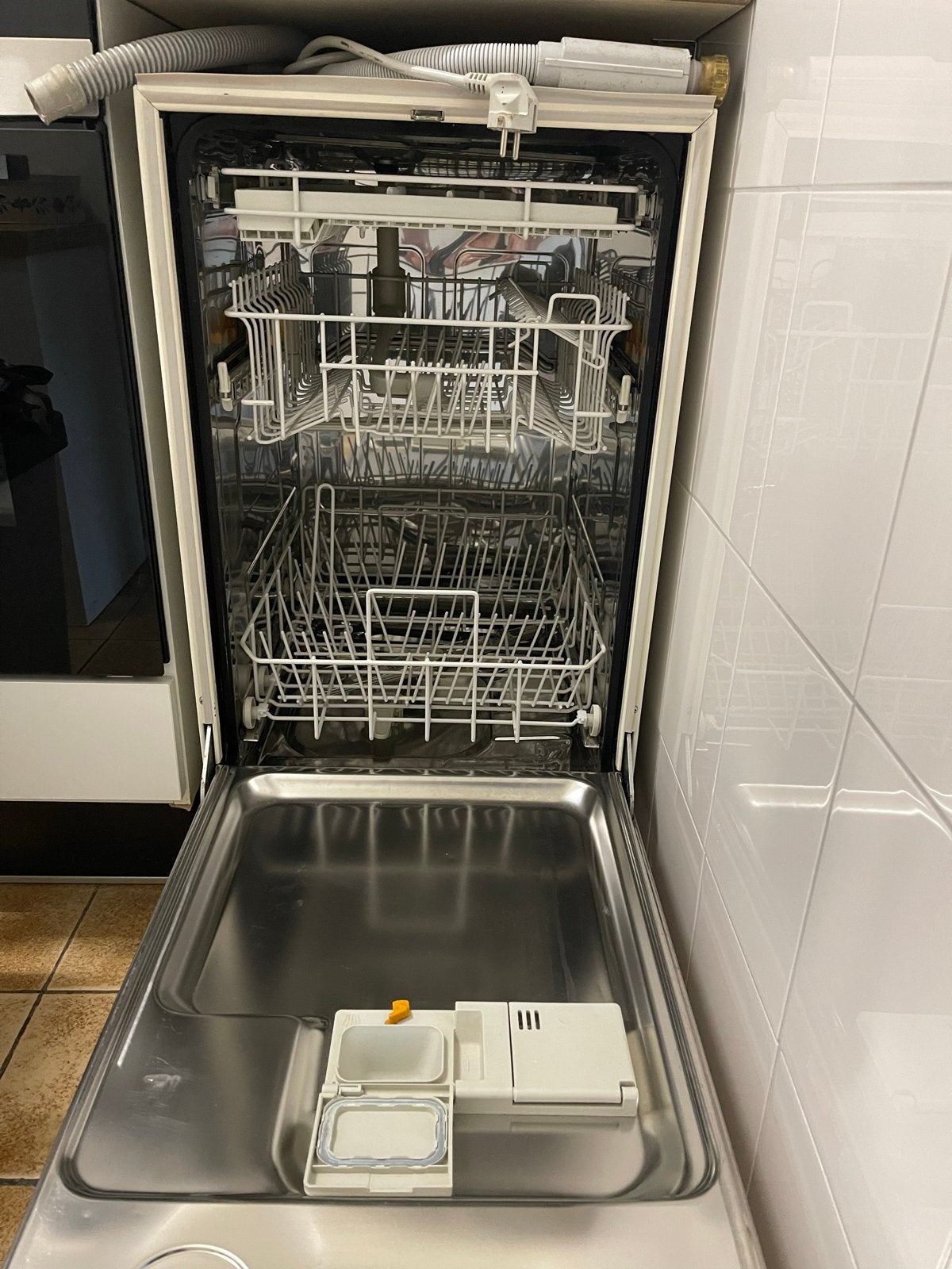 Miele Inbouw Vaatwasser - Klein Formaat, Witgoed en Apparatuur, Vaatwasmachines, Ophalen, Gebruikt, Inbouw, Minder dan 45 cm