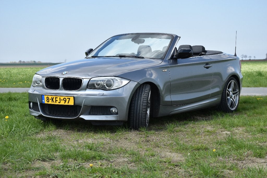 BMW 1-Serie 2.0 118I Cabrio AUT 2013 M-line Sport Edition, Euro 5, Achterwielaandrijving, 1995 cc, Zwart