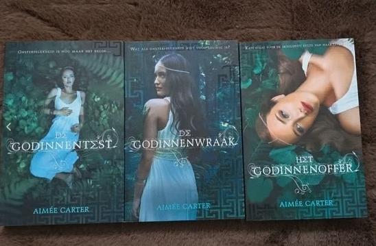 Aimee Carter - godinnentest serie, Boeken, Ophalen of Verzenden, Zo goed als nieuw