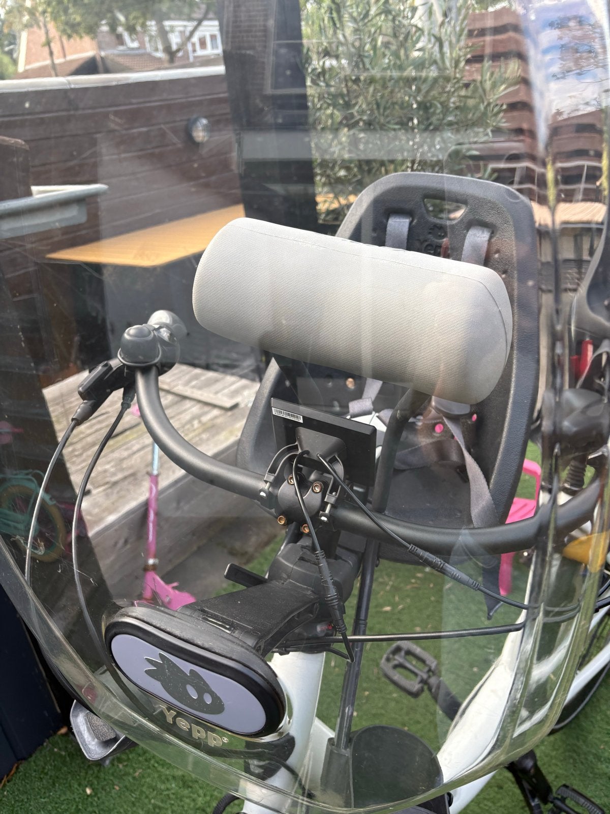 Yepp Mini fietsstoeltje met windscherm en adapter, Ophalen, Voorzitje, 0 t/m 13 kg, Gebruikt