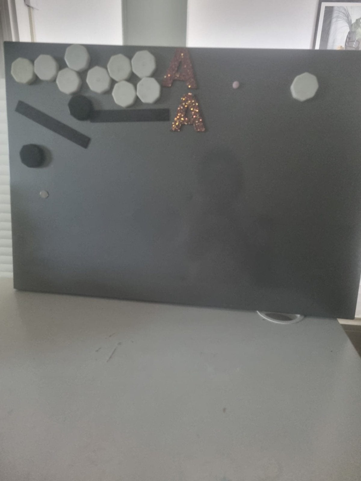 Grijze magneetbord met diverse magneten, Ophalen, Metaal, Gebruikt, Wandbord of Wandpaneel