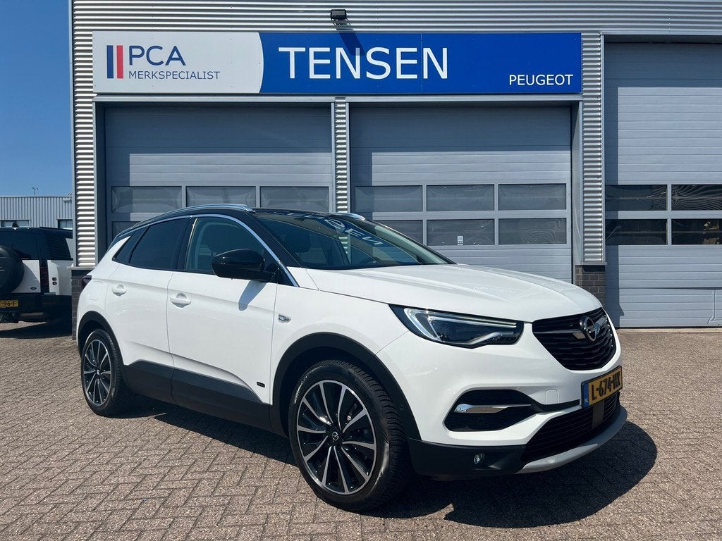 Opel Grandland X 1.6 Turbo Hybrid4 300PK Business Executive, Auto's, Opel, Automaat, 77 km/l, 4 cilinders, Automatische klimaatregeling