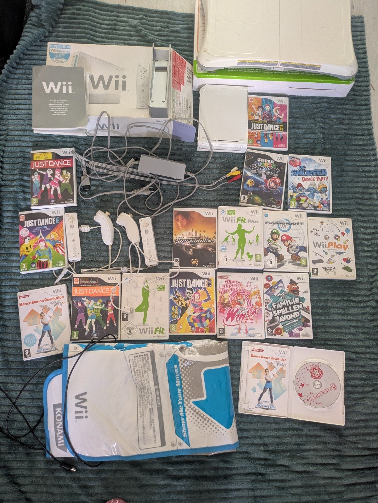 Complete Wii-set met console, controllers, Ophalen of Verzenden, Gebruikt, Met 2 controllers, Met games