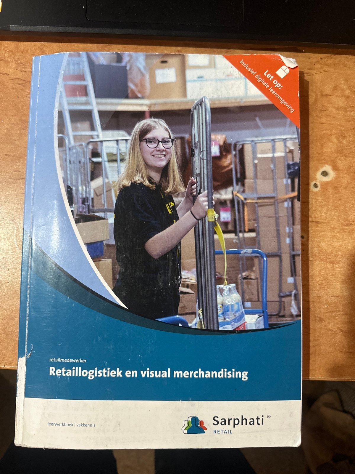 Retaillogistiek en visual merchandising, Boeken, Ophalen, Zo goed als nieuw, Overige niveaus