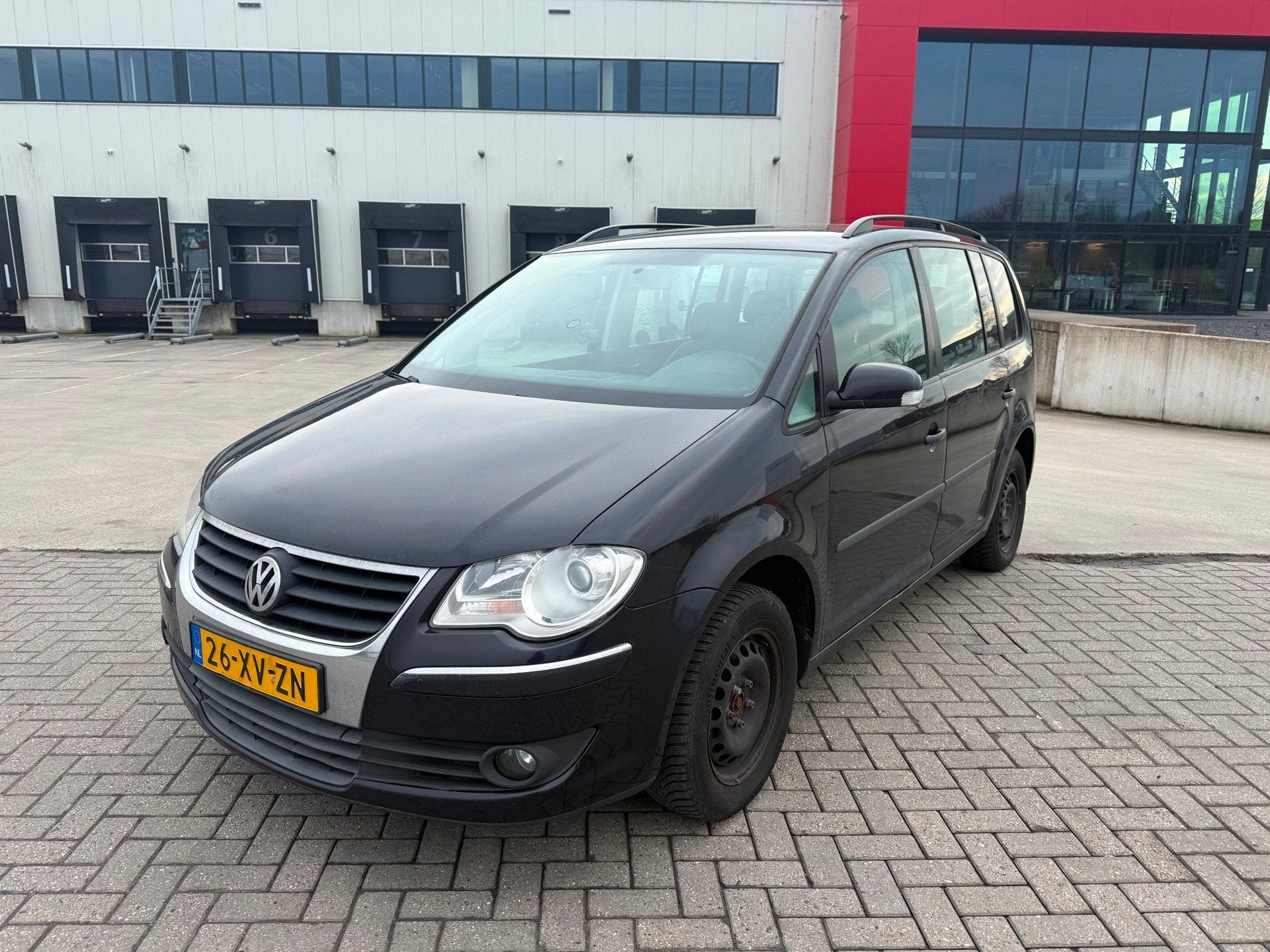 Volkswagen Touran 1.6 Optive AIRCO 7PERSOONS ZWART 2007, Voorwielaandrijving, Gebruikt, 4 cilinders, Zwart