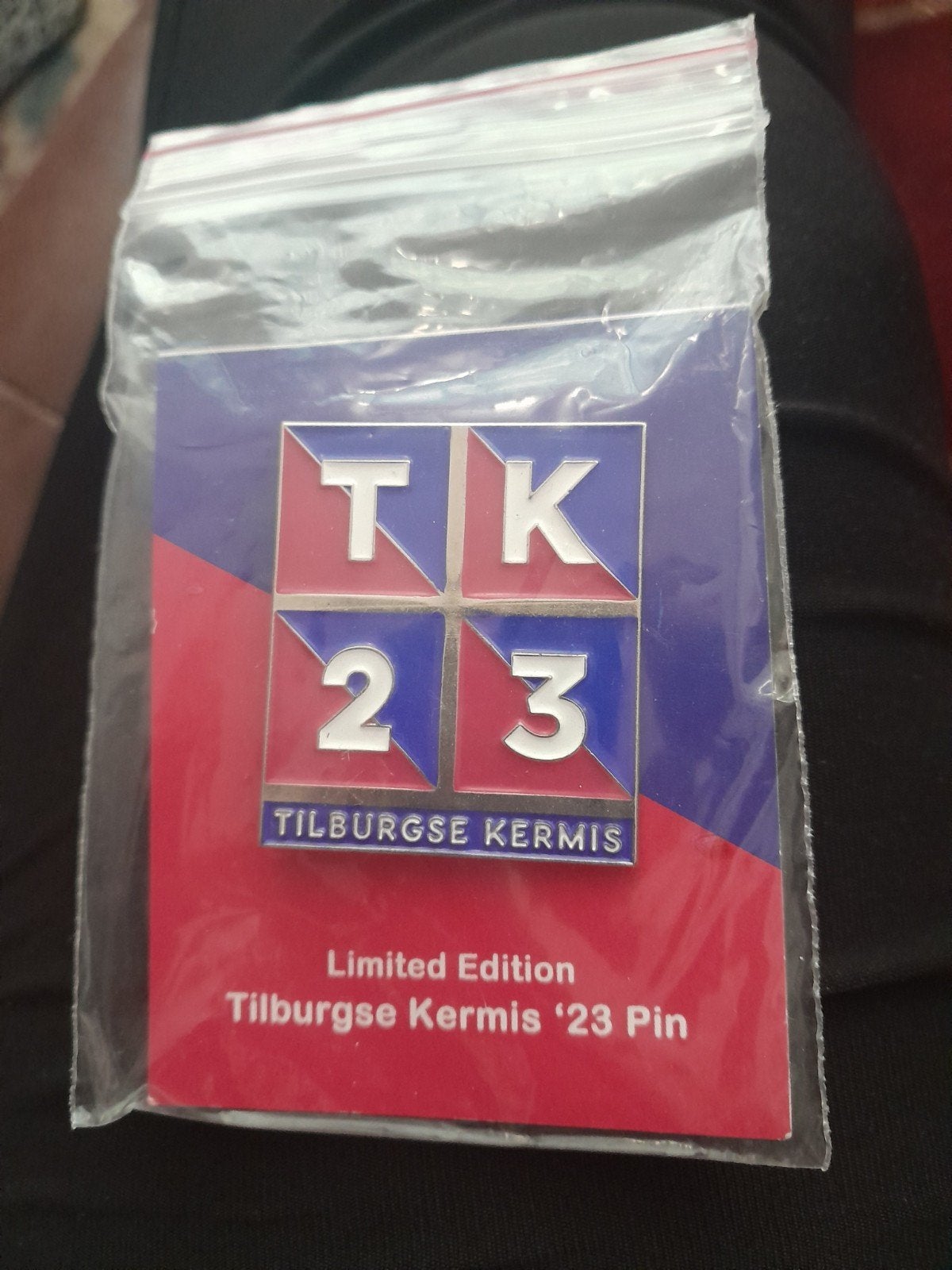 limiled Edition Tilburgse kermis pin 2023, Verzamelen, Speldjes, Pins en Buttons, Ophalen of Verzenden, Nieuw