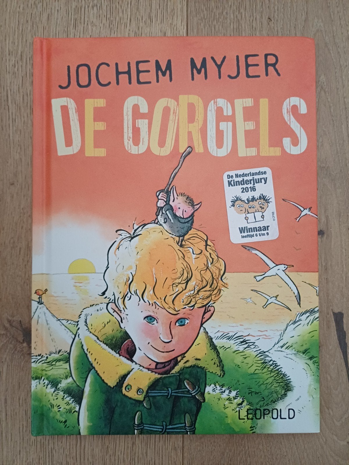 Jochem Myjer - De Gorgels (Kinderjury Winnaar 2016), Boeken, Ophalen of Verzenden, Zo goed als nieuw, Jochem Myjer, Fictie