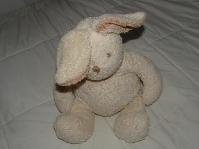 HAPPY HORSE KONIJN RABBIT NR3 BADSTOF WIT MET BEIGE, Kinderen en Baby's, Speelgoed | Knuffels en Pluche, Ophalen of Verzenden