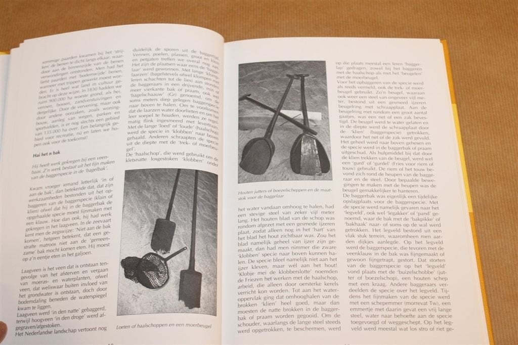 De Taal van de Oude Akkerbouw — Dirk van der Heide [2002], Ophalen of Verzenden, Zo goed als nieuw, Interieur en Design