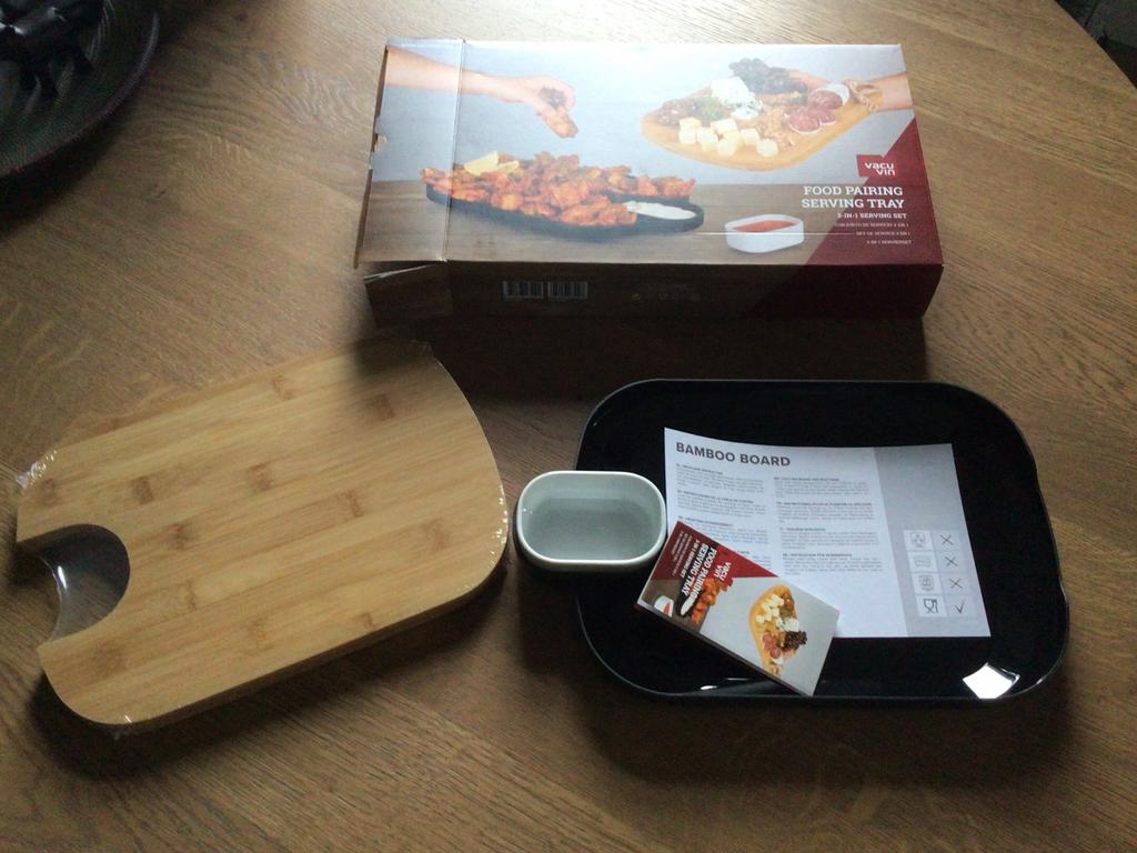 Vacuvin Serveerplank NIEUW Food serving tray, Huis en Inrichting, Woonaccessoires | Dienbladen, Ophalen of Verzenden, Nieuw, Rechthoekig
