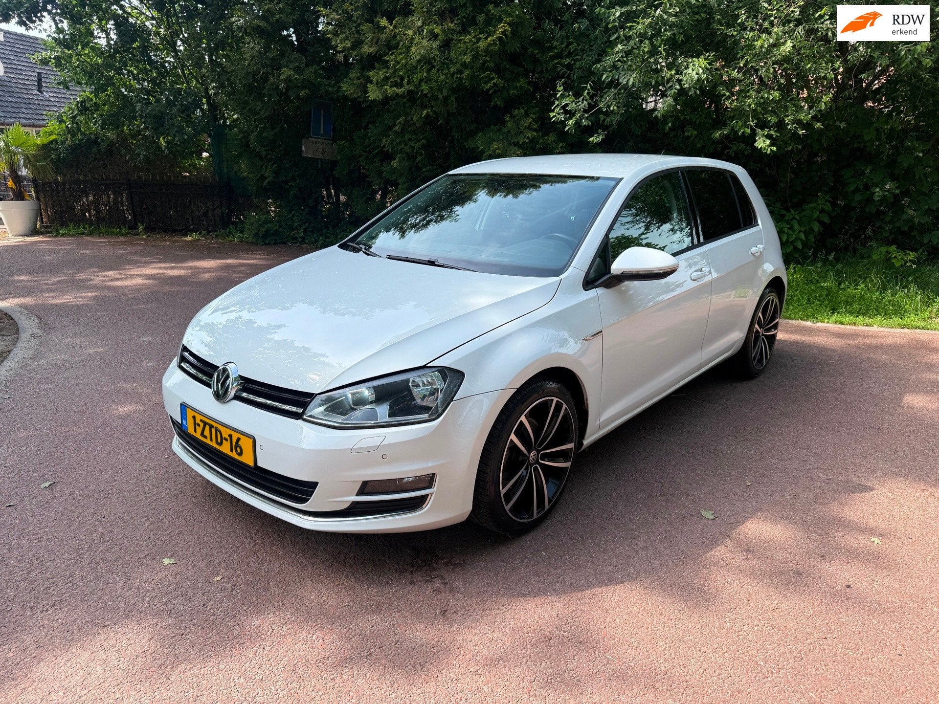 Volkswagen Golf 1.4 TSI Highline / Airco / cruisecontrol / s, Auto's, Voorwielaandrijving, Euro 5, Gebruikt, 1147 kg