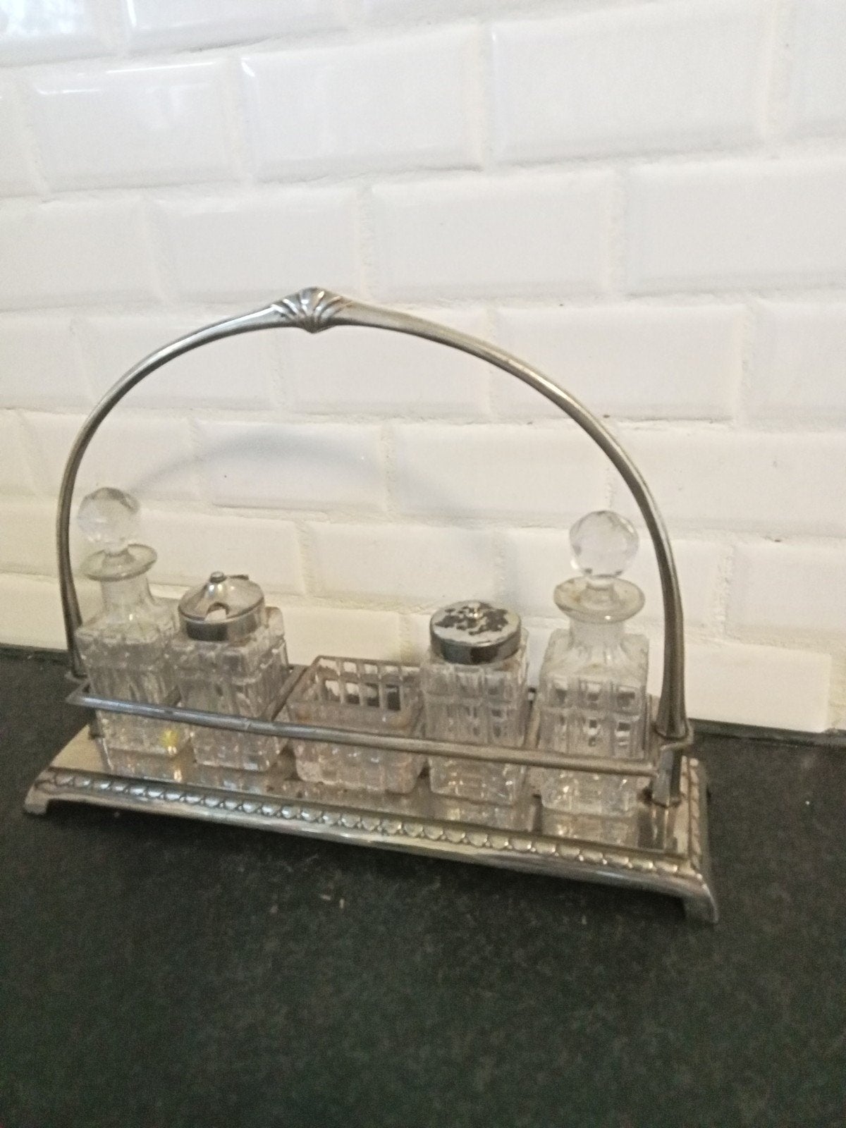 Antieke zilveren drager met glazen flessen en potten, Antiek en Kunst, Ophalen of Verzenden