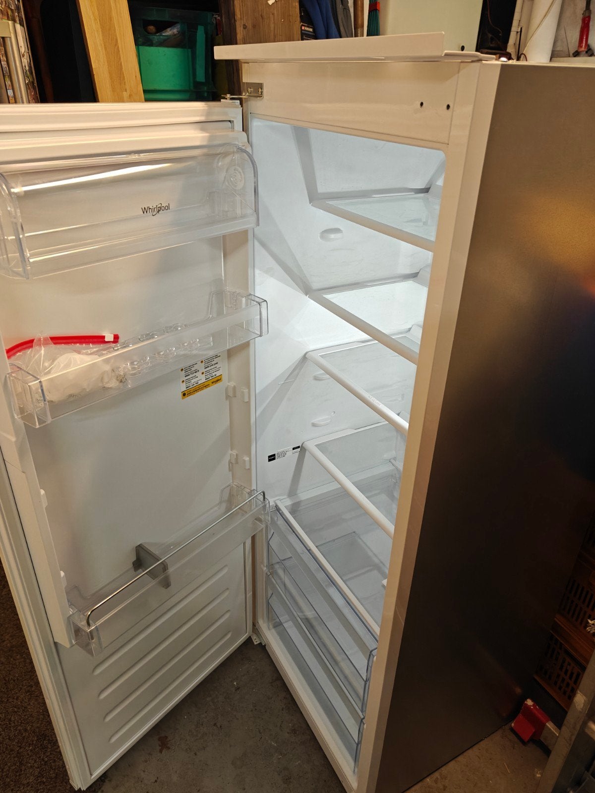 Koelkast inbouw Whirlpool 140 hoog, Ophalen, 150 tot 200 liter, Zonder vriesvak, 120 tot 140 cm