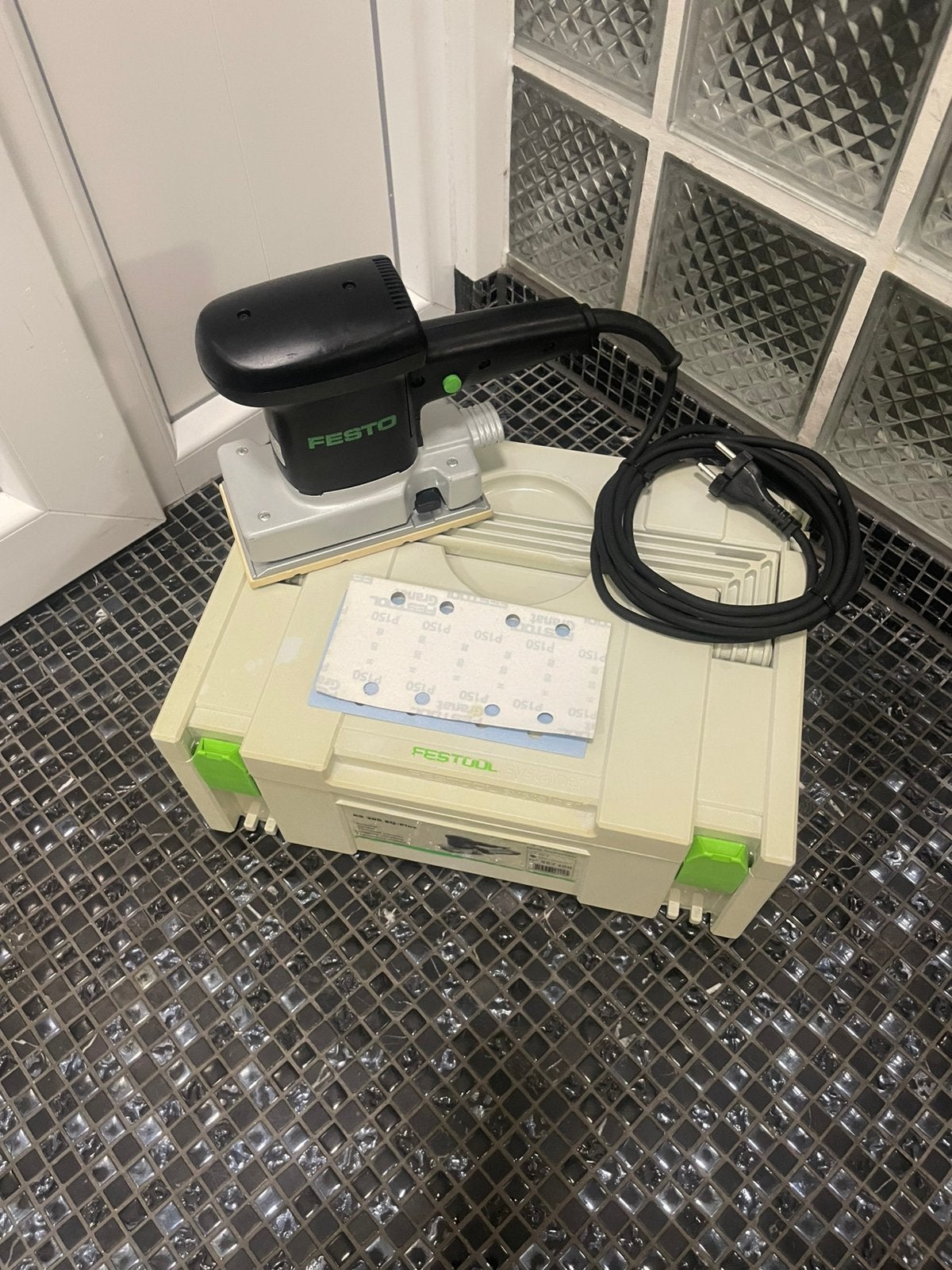 Festool RS 300 Q vlakschuurmachine., Ophalen of Verzenden, Zo goed als nieuw, Minder dan 600 watt, Vlakschuurmachine