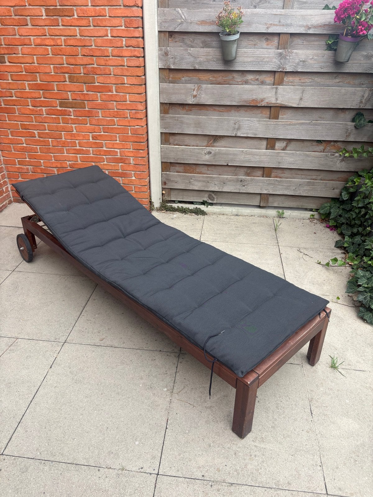Houten Ligbed IKEA met Verstelbare Rugleuning en Wielen, Tuin en Terras, Ophalen, Gebruikt, Hout, Verstelbaar