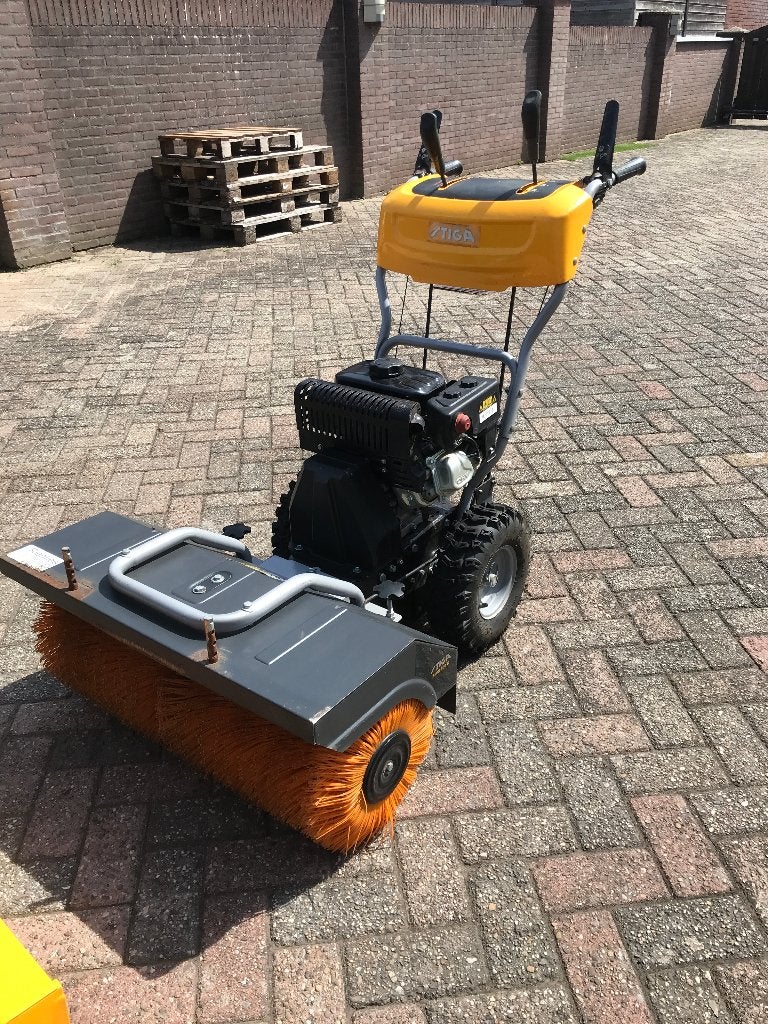 Stiga 800 Veegmachine, Ophalen, Zo goed als nieuw, Stiga