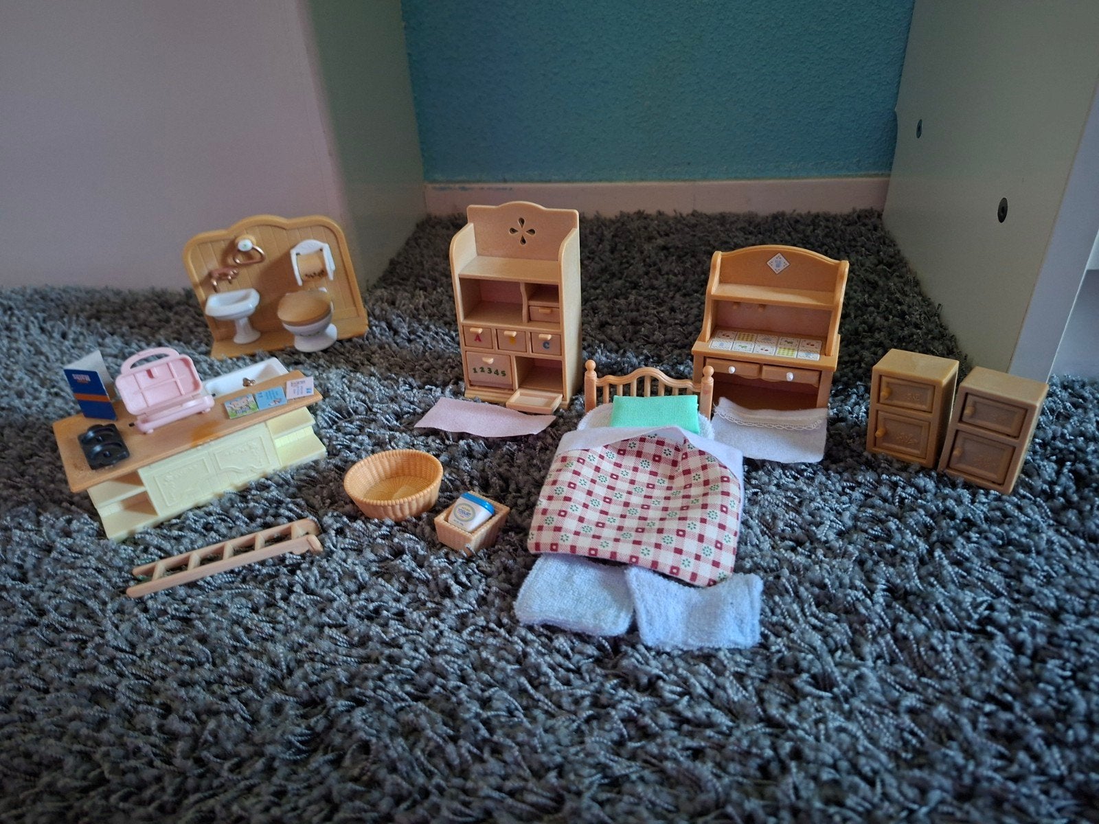 Sylvanian families meubels etc., Ophalen of Verzenden, Zo goed als nieuw, Poppenhuis