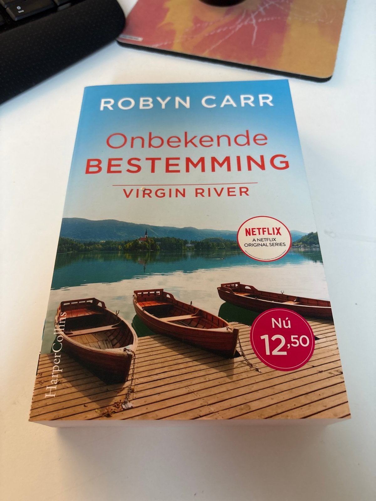 Robyn Carr - Onbekende Bestemming (Virgin River), Ophalen of Verzenden, Zo goed als nieuw, Nederland
