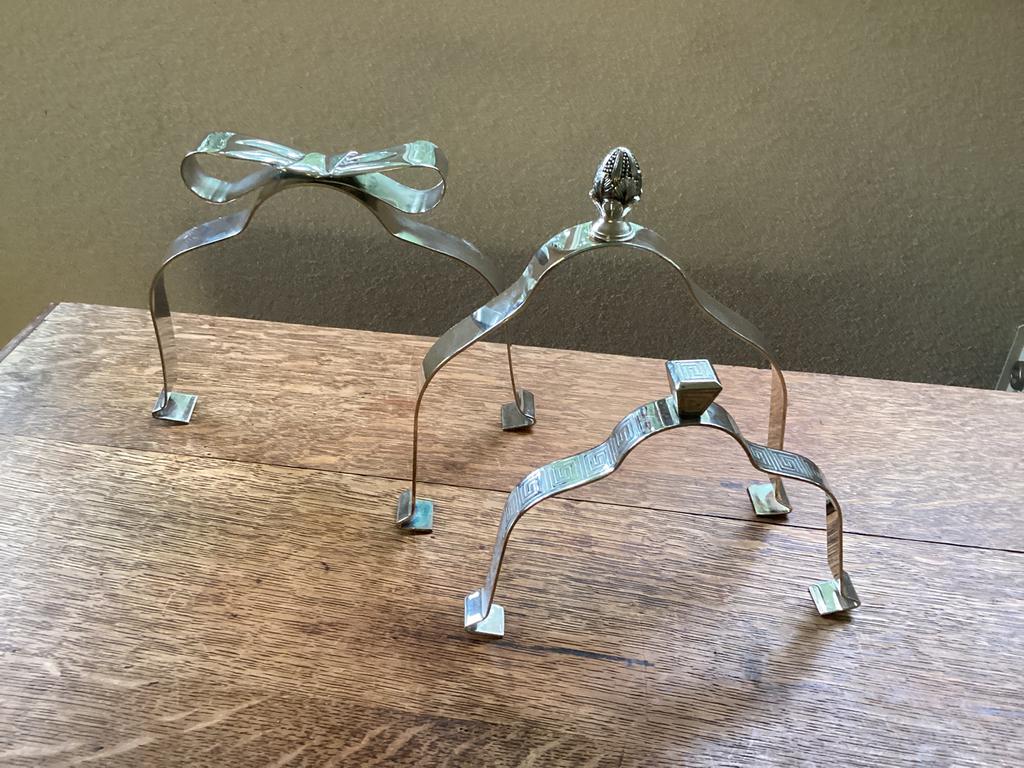 3 Sier Klembeugels. Voor borden en schalen. Prijs per stuk., Antiek en Kunst, Antiek | Bestek, Ophalen of Verzenden