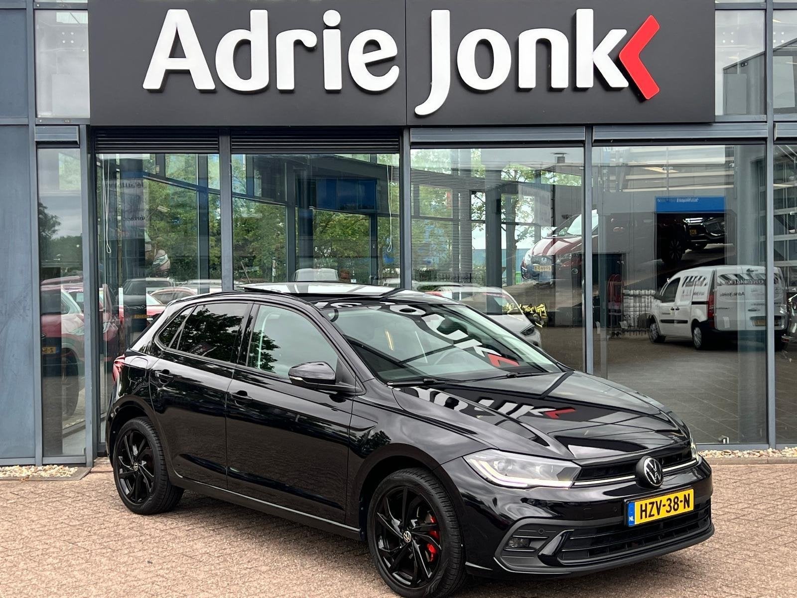 Volkswagen Polo 1.0 TSI 110pk R-Line design Style Business |, Stof, Gebruikt, Zwart, Bedrijf