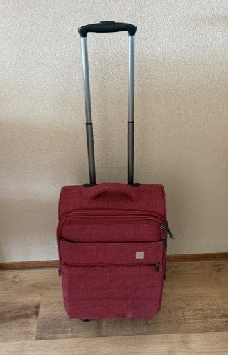 te koop reiskoffer, Sieraden, Tassen en Uiterlijk, Koffers, Ophalen, Overige materialen, Wieltjes, Minder dan 50 cm