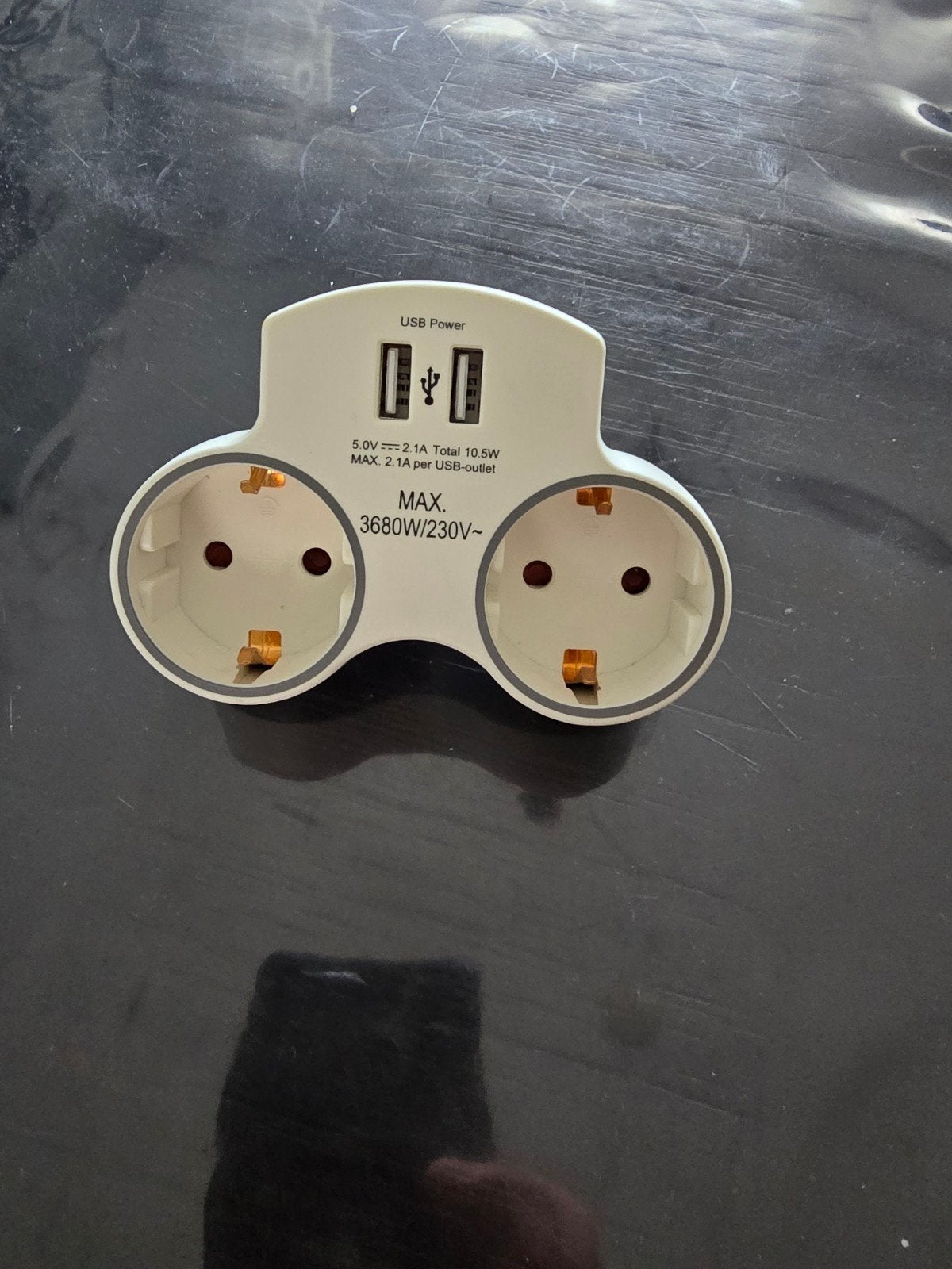 Stopcontact verdeler met 2 USB-poorten of 2 standaard, Ophalen of Verzenden, Zo goed als nieuw, Stopcontact