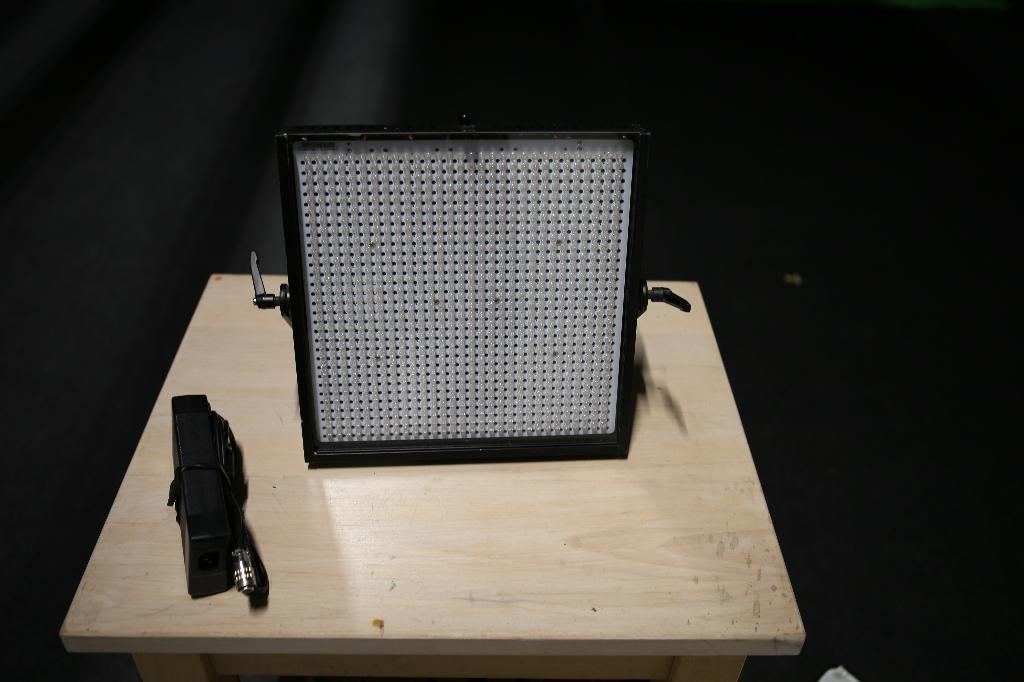 Dynacore led panneel, Ophalen, Gebruikt, Video