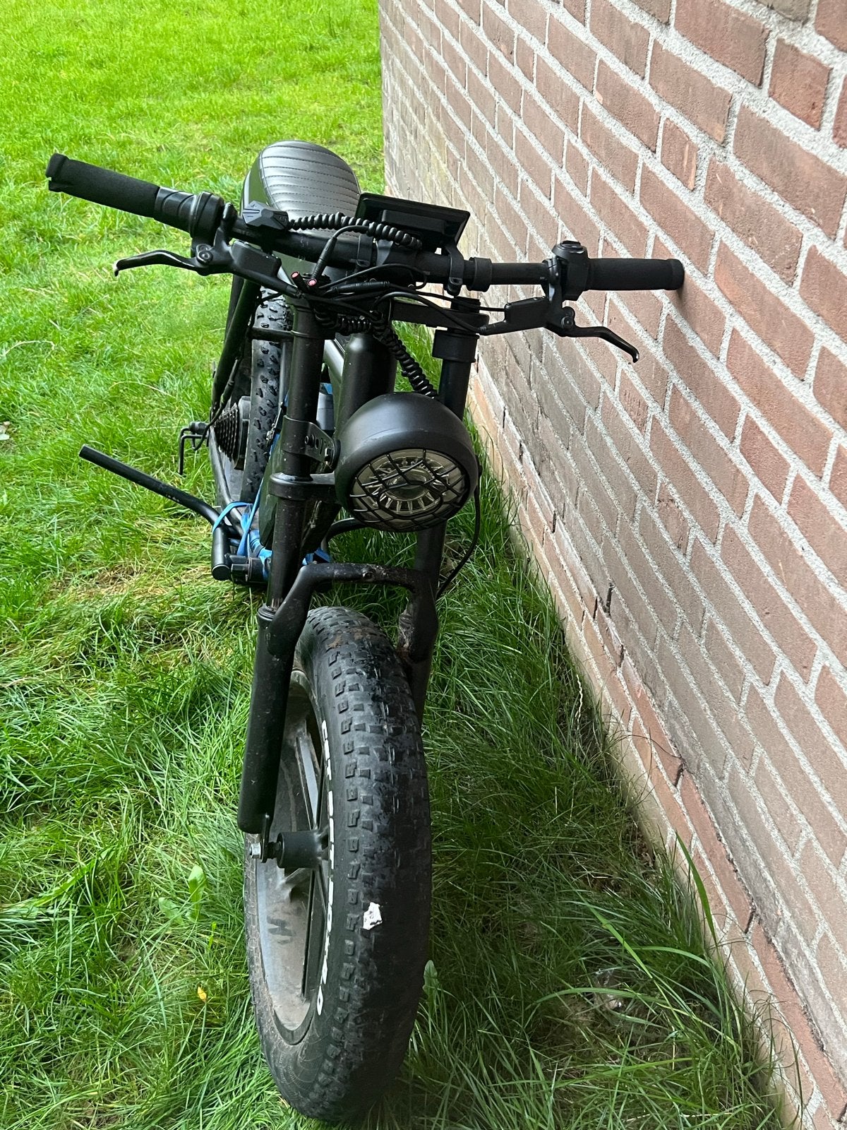Fatbike V8, Fietsen en Brommers, Ophalen of Verzenden, Zo goed als nieuw, Overige merken