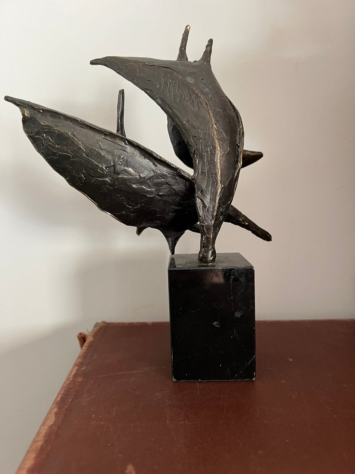 Bernadette Leijdekkers - Brons beeld " de wind in de zeilen, Ophalen of Verzenden