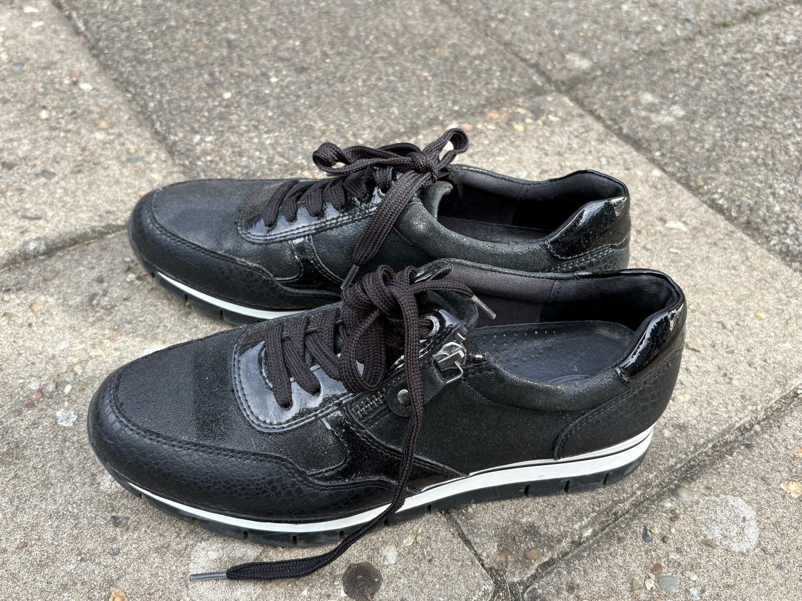 Zwarte sneakers met rits en veters - Maat 39, Zwart, Ophalen of Verzenden, Sneakers of Gympen, Zo goed als nieuw