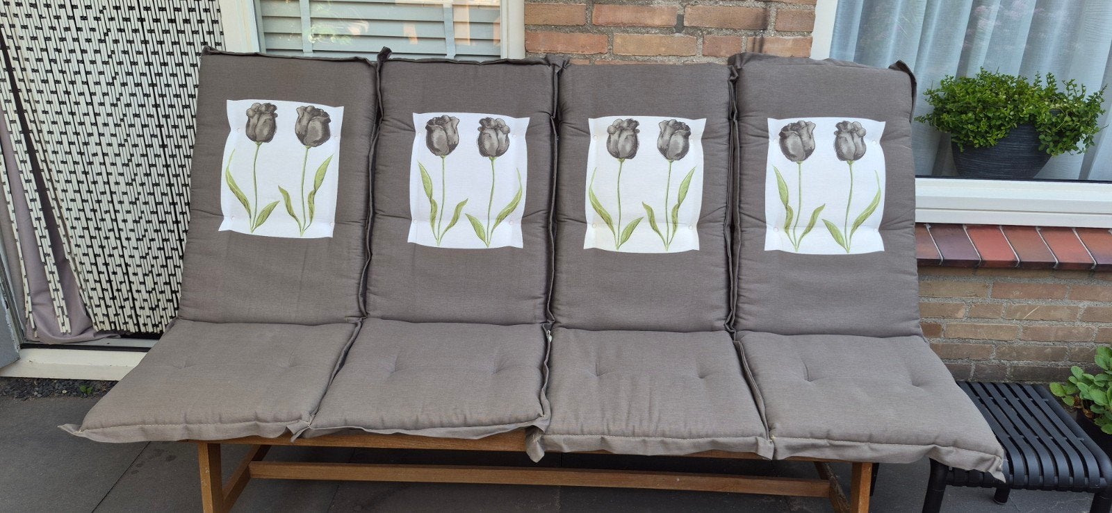 4 mooie tuinstoel kussens, Ophalen, Zo goed als nieuw, Kunststof