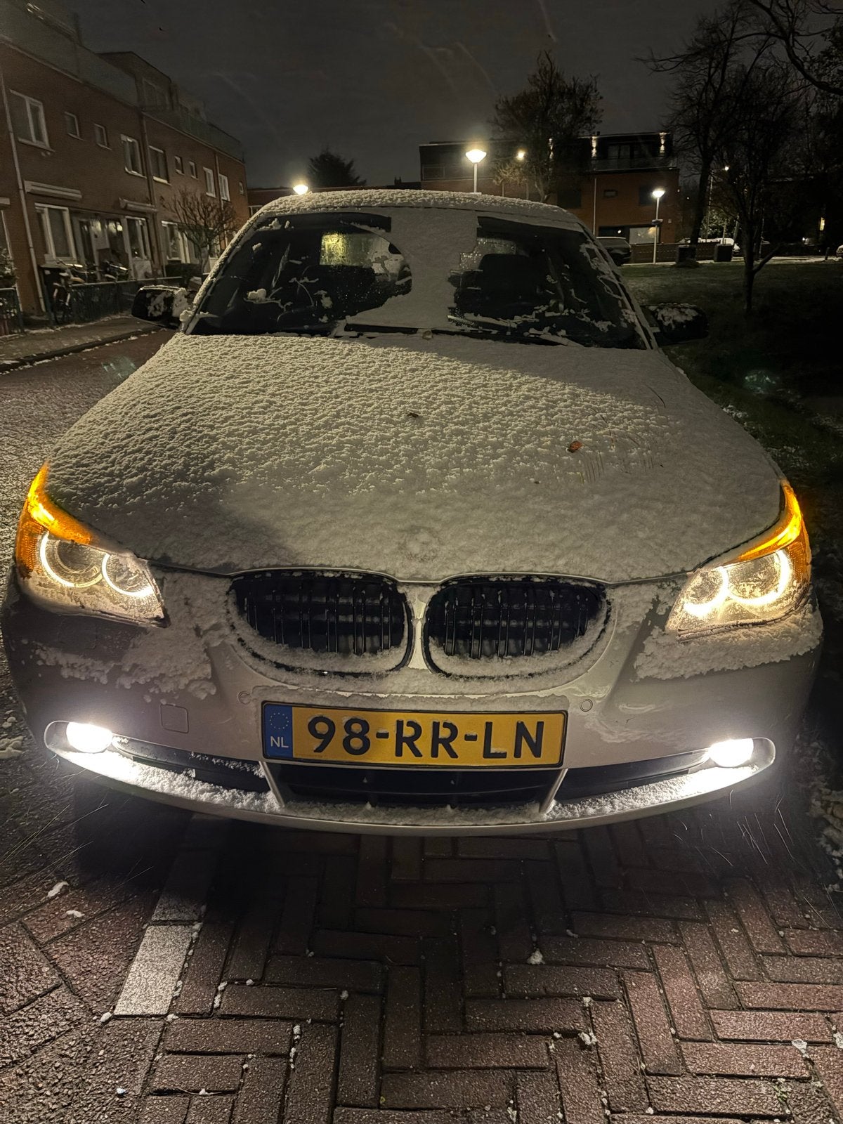 BMW 5-Serie 2.5 I 525 AUT 2004 Grijs E60, Auto's, Automaat, Achterwielaandrijving, Zwart, 2000 kg