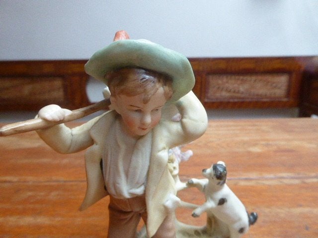 2 biscuit porseleinen beeldjes, blind gemerkt, Antiek en Kunst, Ophalen of Verzenden