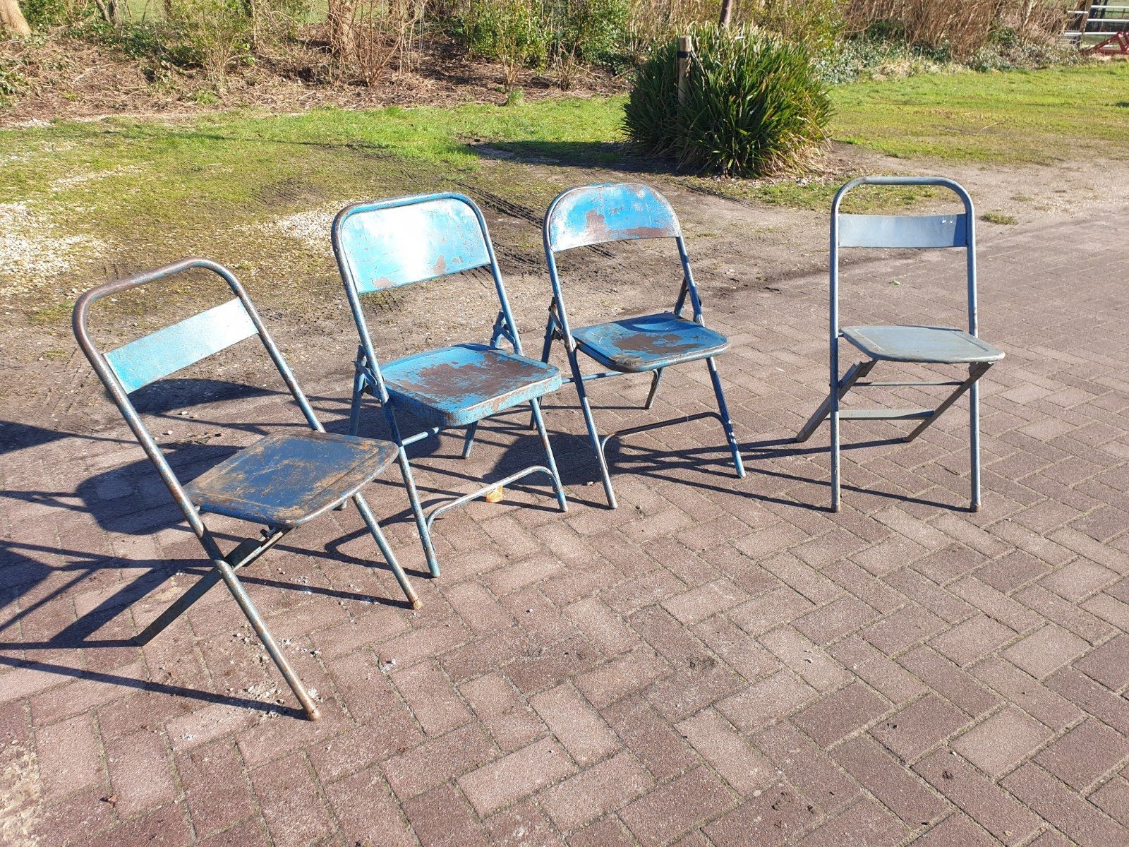 vintage klapstoelen,  sleets blauw , ibiza stijl, retro, Ophalen of Verzenden, Metaal