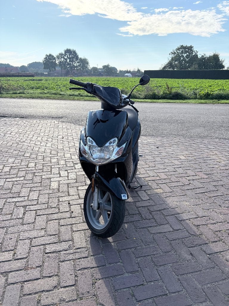 Yamaha Jog, Fietsen en Brommers, Ophalen, JogR of RR, Gebruikt, Benzine