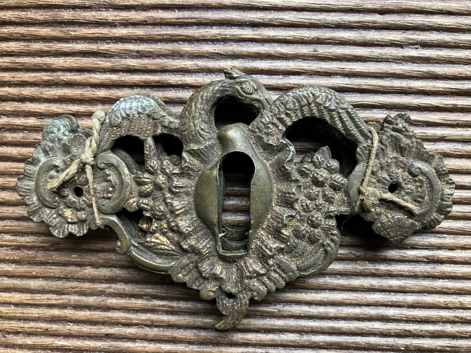 Rococo 18e eeuws set meubelbeslag vermoedelijk Frans., Verzenden, Brons